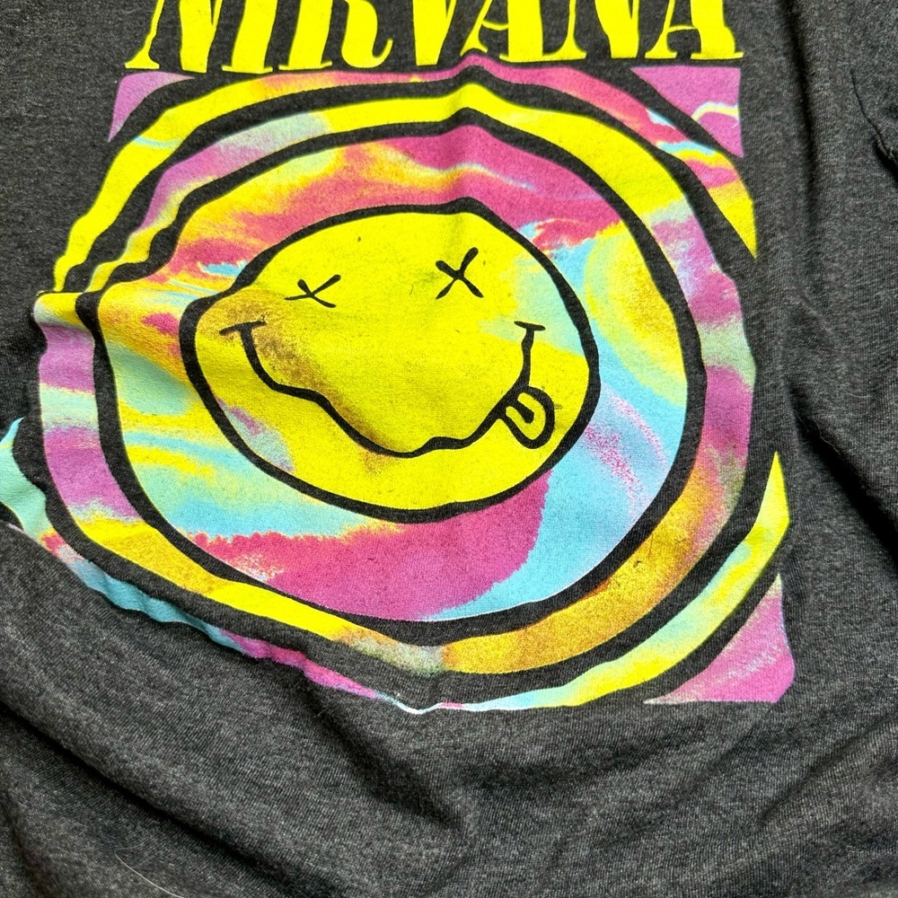 Nirvana Graphic T-Shirt – Size Medium - Picture 2 of 4